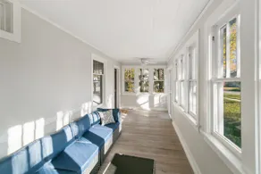Warm 5 bed Libertyville Getaway Close to Navy Base - Image 4