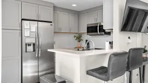Central Raleigh 2BR - Walk to Shops & Dining - Image 2