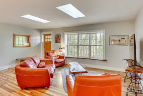 Serene Getaway w/ Trail Access in Chester Springs - Image 5
