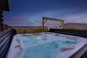 Majestic Views, Hot Tub, Pickleball, Putting Green - Image 3