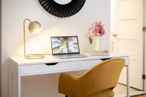 City Luxe Retreat | Stylish 1-Bedroom Downtown - Image 5