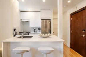 City Luxe Retreat | Stylish 1-Bedroom Downtown - Image 2
