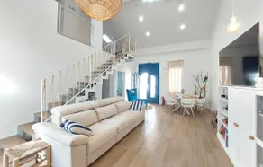 Luxurious home in Piles with WiFi - Image 3