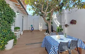 Luxurious home in Piles with WiFi - Image 2