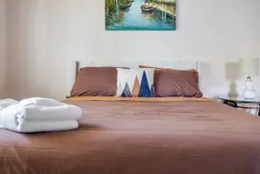 Cozy 1BR Guest House with Mountain View in Simi Valley - Image 3