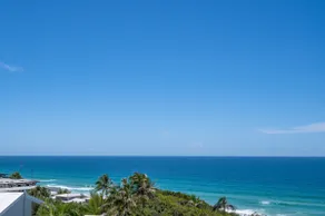 Modern Coastal Escape Opposite Sunshine Beach - Image 4