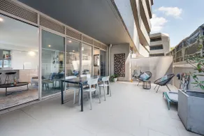 Fitzroy Aptmnt: Patio, Parking and Pet Friendly - Image 3