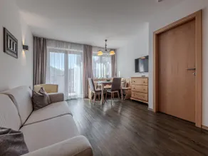 Modern apartment in Jochberg on ski-slope - Image 3