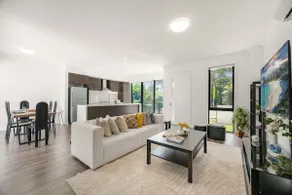 Modern 3BR House 7min Drive to Leppington Station - Image 4
