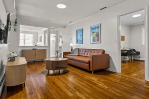 Shelton's New England Nest: 2 bed EV, Shower, W/D - Image 2