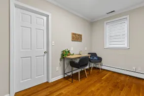 Shelton's New England Nest: 2 bed EV, Shower, W/D - Image 4