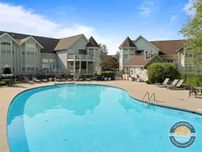Pool, Beach Walk & Lake Views in Fontana - Image 2