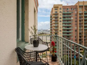 Ocean-View 1BR Condo in Historic Cooper Arms - Image 4