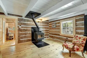 The Apple Cottage - 4 Acres of Charm - Image 4