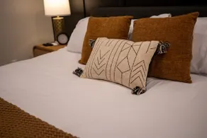 Stylish 1BR Downtown • Near Garden of the Gods - Image 4