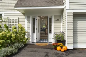 Retreat on Damariscotta Lake| Private dock| 4BDR - Image 2