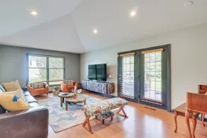 Family Home w/ Pool & Yard: 5 Mi to Princeton! - Image 5