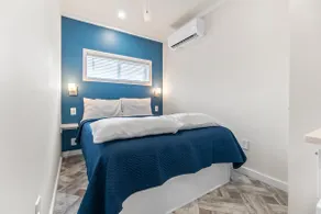 Deluxe Cottage - 2 Bedroom - Image 3