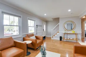 Great for Gatherings! Charming Woodbridge Duplex - Image 5
