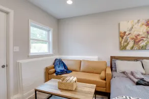 2 Mi to Historic Occoquan District: Modern Duplex - Image 4