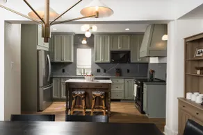 The Auburn Hideaway - Wauwatosa Retreat - Image 3