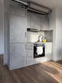403 - One-bedroom apartment with single bed - Image 2
