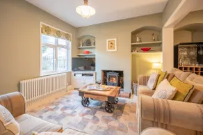 Number 22, Leiston Road, Aldeburgh - Image 2