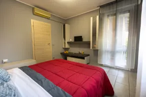 Girasole House Sorbara - Image 5