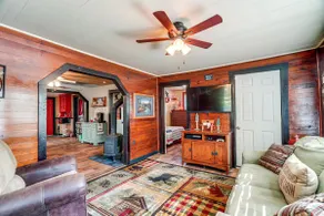 Hunters Welcome! Creekside Missouri Ozarks Cabin - Image 4