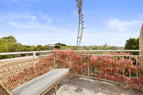 Spacious 3-Bed Duplex in Leafy Seaforth - Image 4