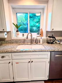 Ames Guest House - Image 5