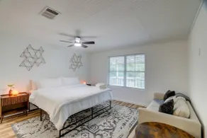 Forest Retreat – Peaceful, 5 acres w Huge Patio - Image 2
