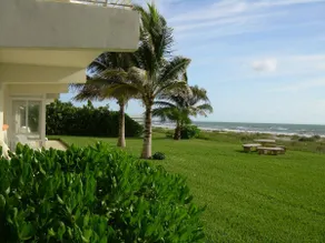Direct Oceanfront Beach Villa - Unit #1 - Image 5