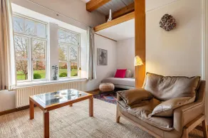 Country house in the garden - Image 2