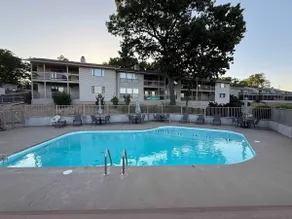Lakeside Haven - Condo for 8 - Image 5