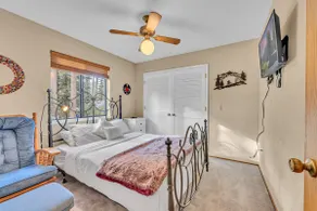 Ticket To Ride -Fun, Cozy, Close to it all, Cabin! - Image 5