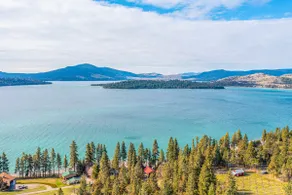 Breathtaking Mountain & Lake Views! - Image 4