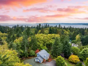 Refined Island Retreat w/ Firepit + Deck + Views - Image 3