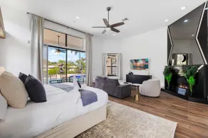 Spacious home wpool tennis court - Image 2