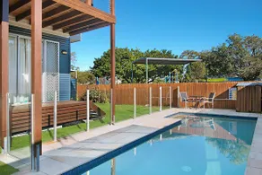 Cirrus At Kirra - Image 2