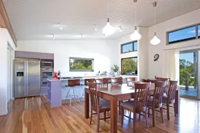 Cirrus At Kirra - Image 5