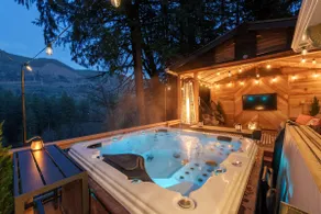 Emberwood Chalet - Image 2