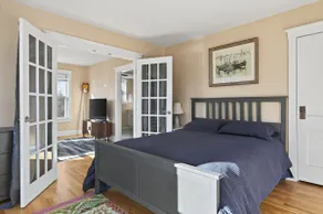 Bright City & Coast Getaway | Pet-Friendly - Image 2