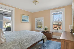 Bright City & Coast Getaway | Pet-Friendly - Image 3