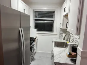 Relocate to the Loop • Quiet 2BR near WashU 2N - Image 3