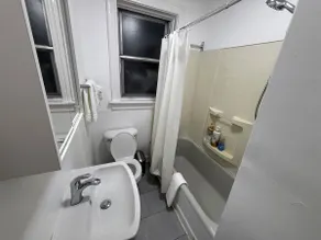 Relocate to the Loop • Quiet 2BR near WashU 2N - Image 5