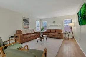 Bright 5BR Family Home -Near Airport New Albany & Easy Commute - Image 3