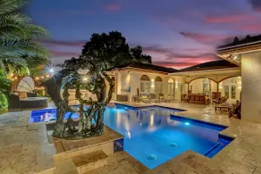 8-BR with Pool & Mini-golf & Soccer - Image 4