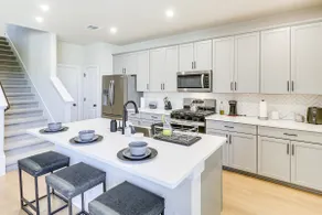 < 2 Mi Kalahari & Dell Diamond! Modern Townhome - Image 2