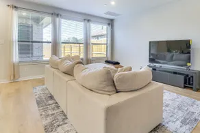 < 2 Mi Kalahari & Dell Diamond! Modern Townhome - Image 4